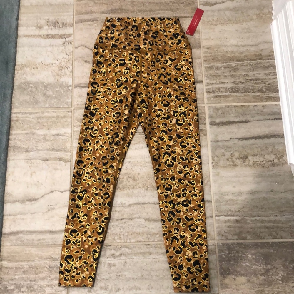 NWT Carbon38 Printed High Rise Leggings in Layered Leopard XS
